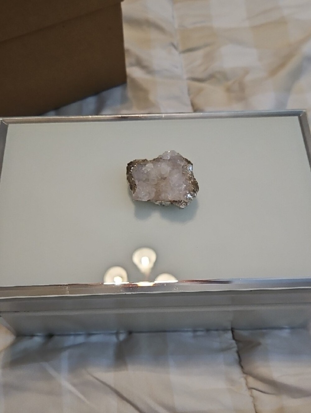 Decorative Jewerly Box with Crystal Accent - - Picture 2 of 8